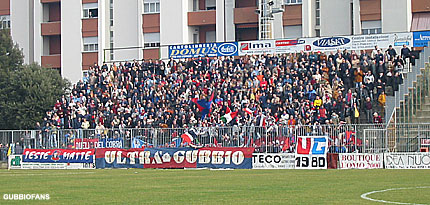 I tifosi del Gubbio a Fano/1