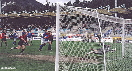 Sandreani impegna il portiere ospite Pierini