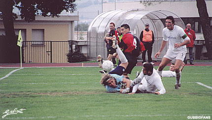 Lazzoni sfiora di poco il gol