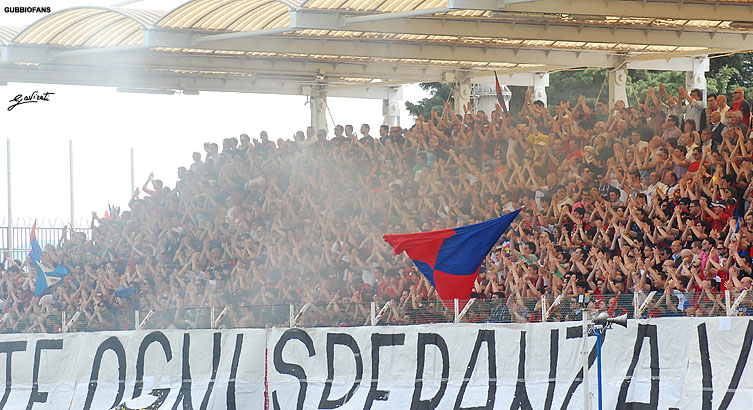 Battimani tifosi del Gubbio