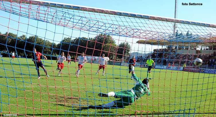 Gomez Taleb, rigore: gol