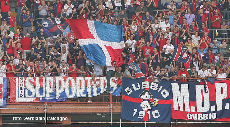 Primo piano tifosi Gubbio