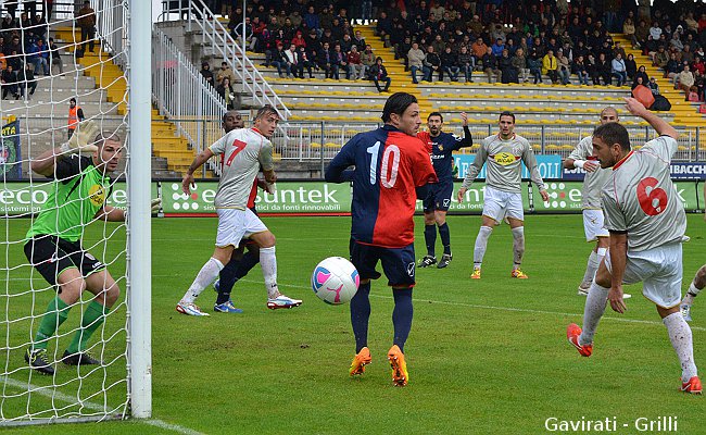 Tartaglia, a lato