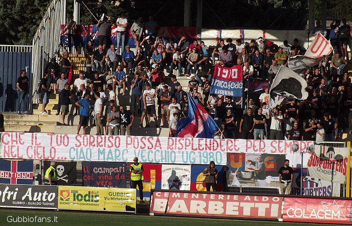 Striscione tifosi