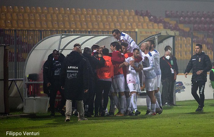 Esultanza gol Sainz Maza